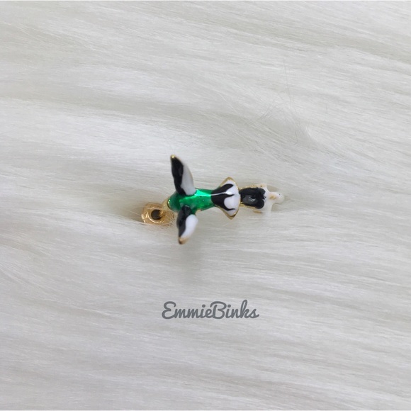 ✨3for$38sale New Minimalist Tiny Hummingbird Hoop Earrings / Bird Earrings - Picture 8 of 12